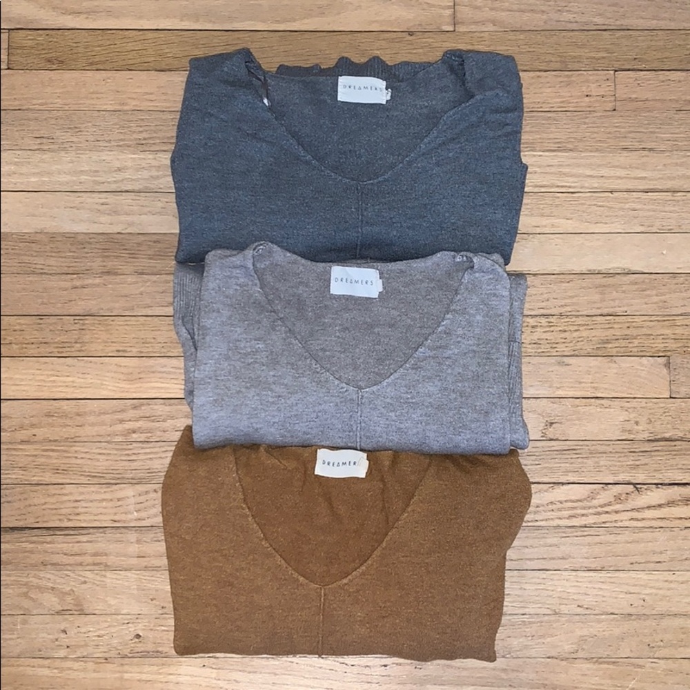 3x Dreamers Loose Fit Soft V-Neck Sweater